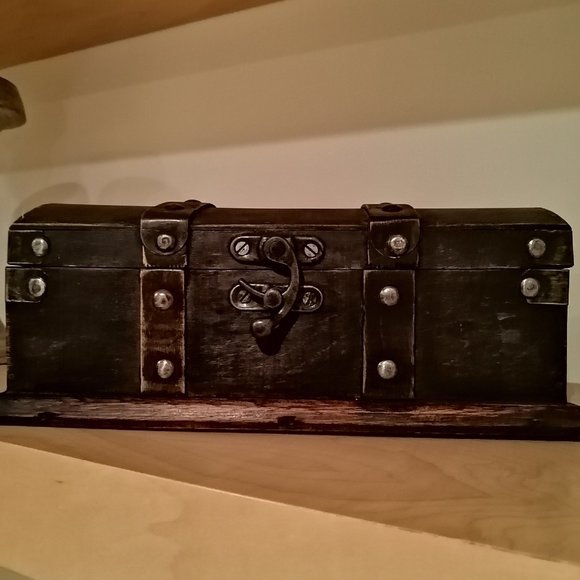 treasure box - Picture 1 of 1